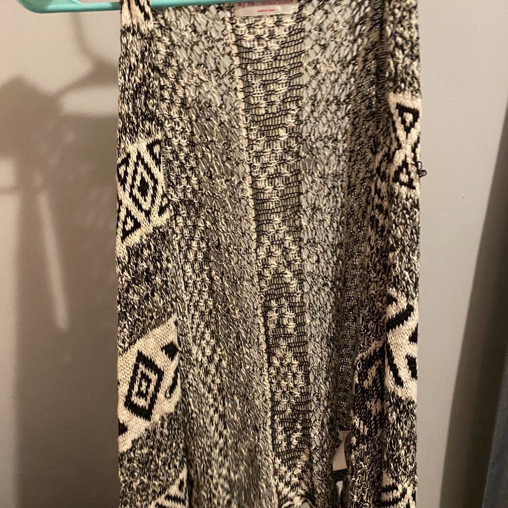 Black,gray and white cardigan